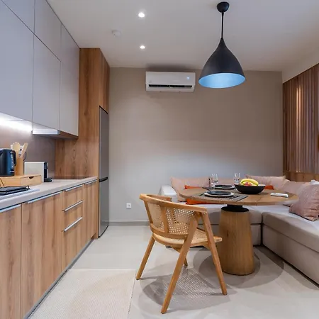 Stylish شقة Rhodes City